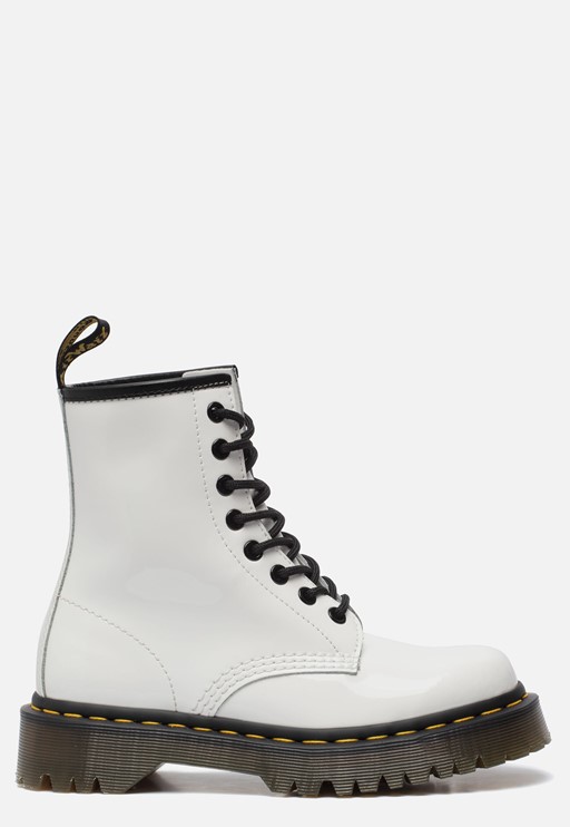 Dr. Martens 8 Eye veterboots wit Lak