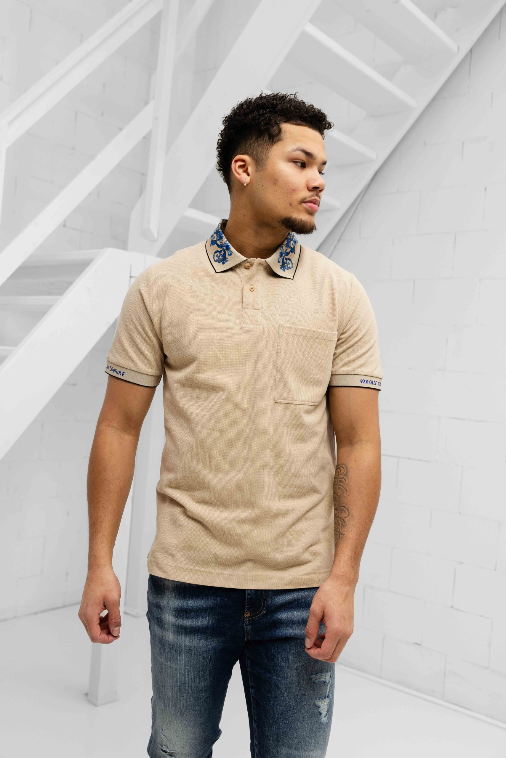 Versace Jeans Couture Baroque Collar Polo Heren Beige