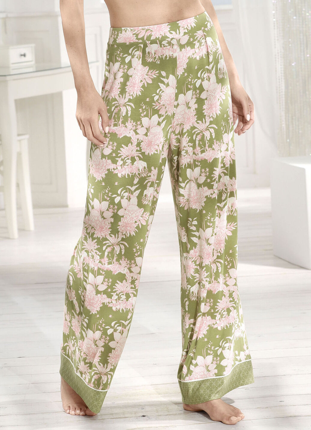Triumph-Aura Spotlight Hose mit hübschem Druckdessin