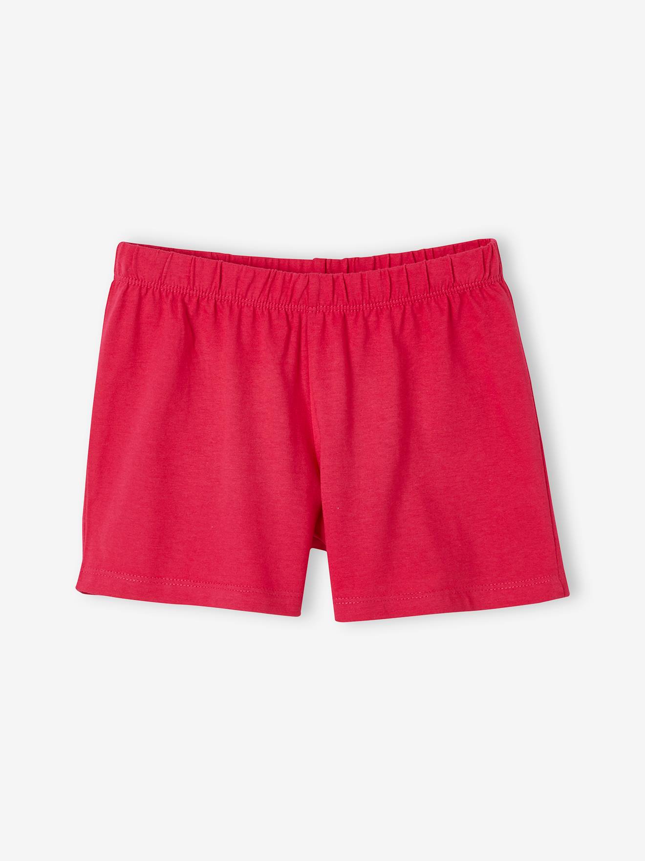 Conjunto de 2 pijamas com shorts lisos brancos claros e estampas.