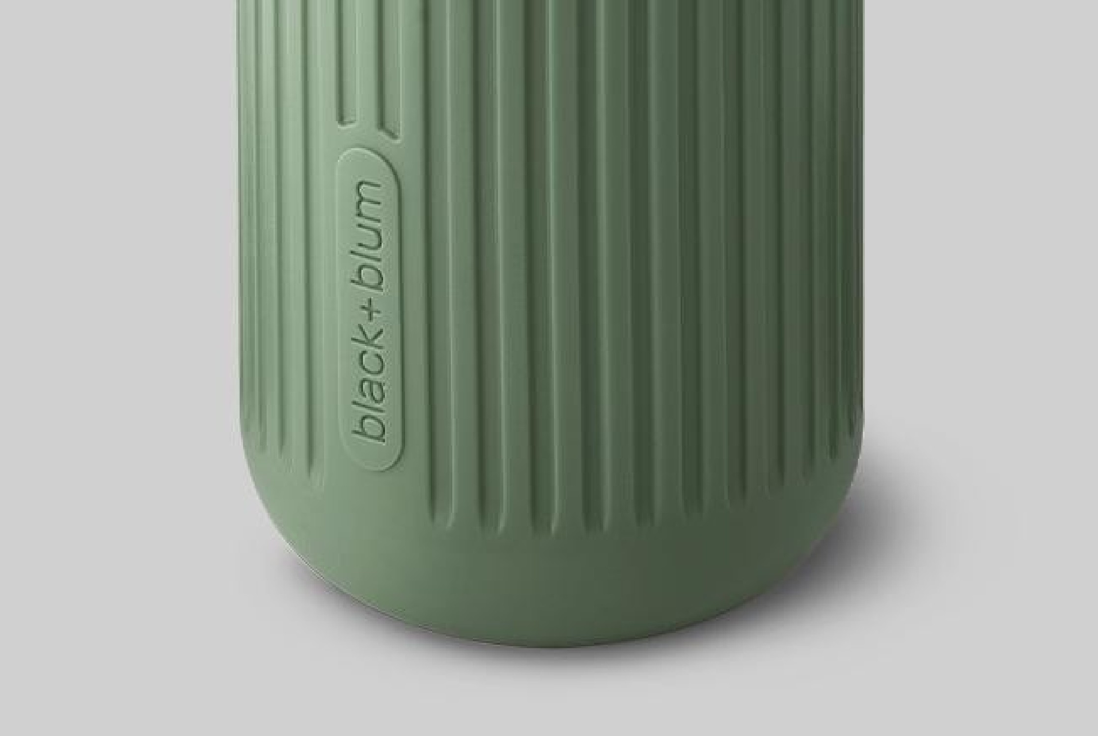 Black   Blum Glas-Reisebecher Black Blum 340ml Olive