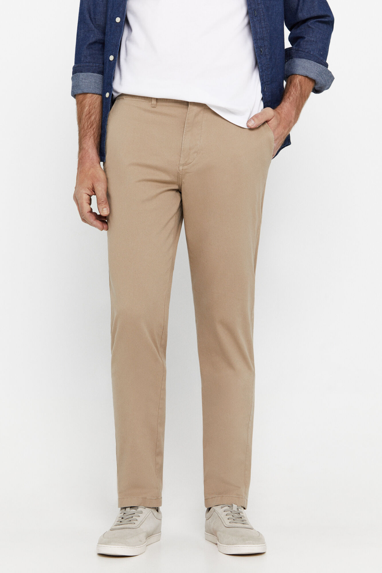 Calça chino de corte regular - Bege