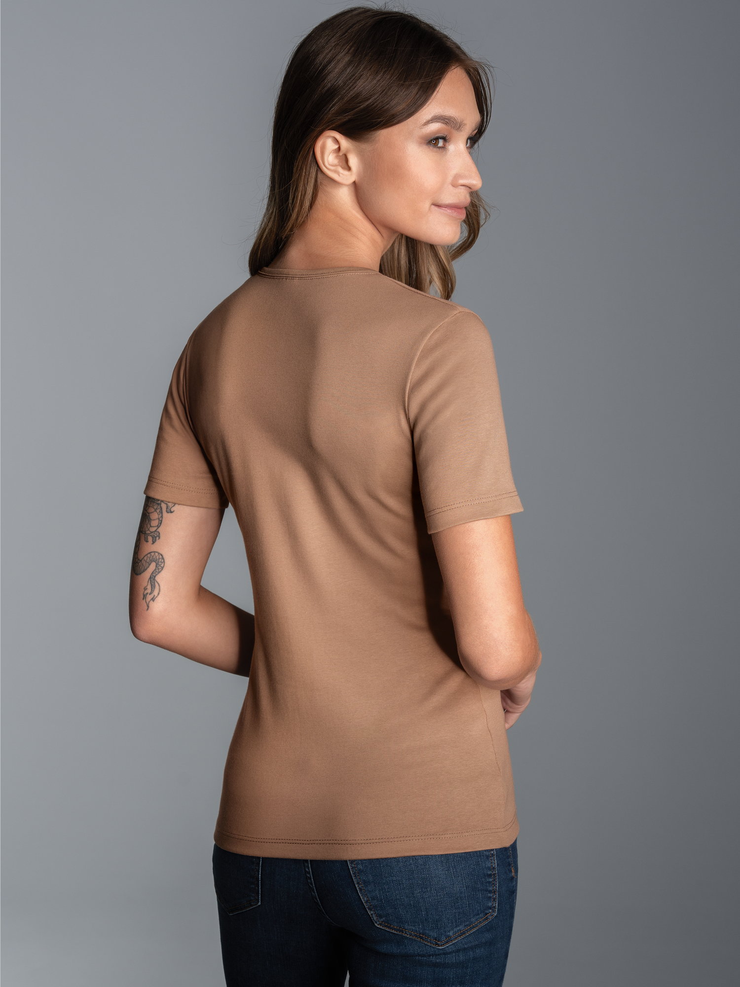 T-Shirt mit Kristallsteinen Haselnuss