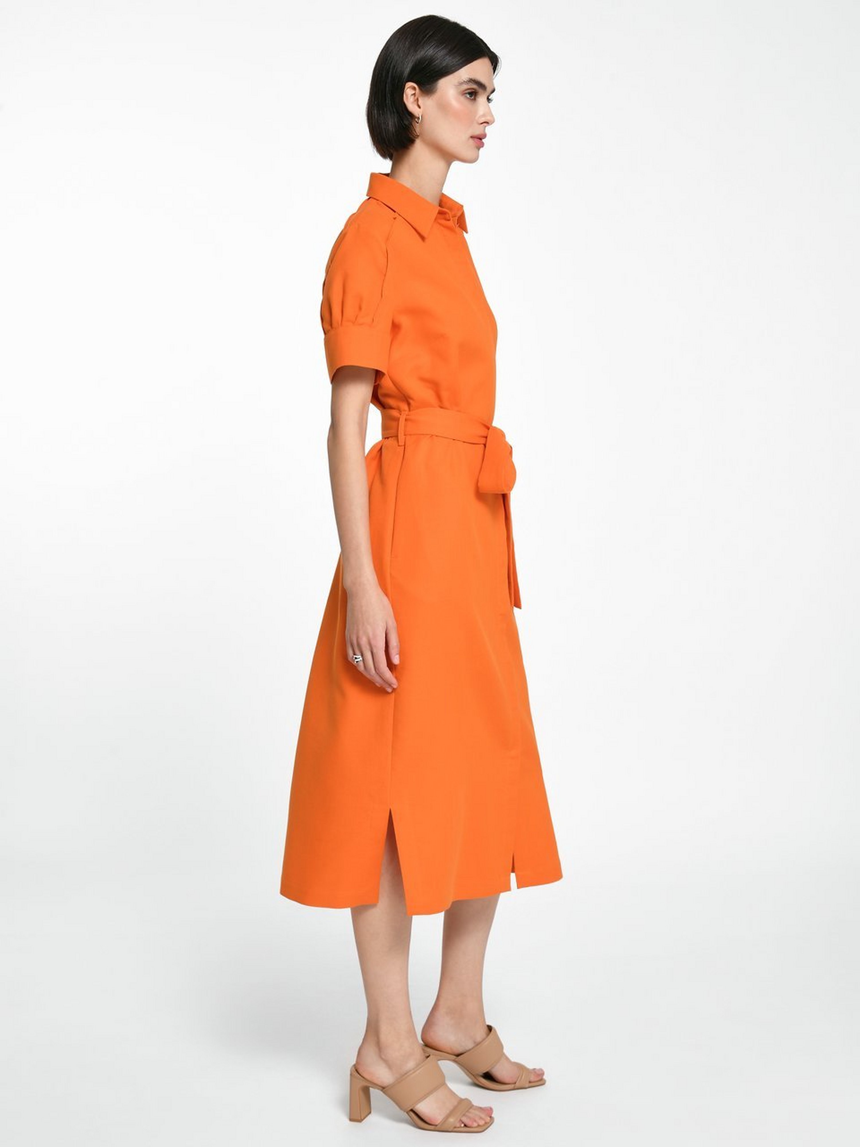 Kleid mit durchgehender Knopfleiste