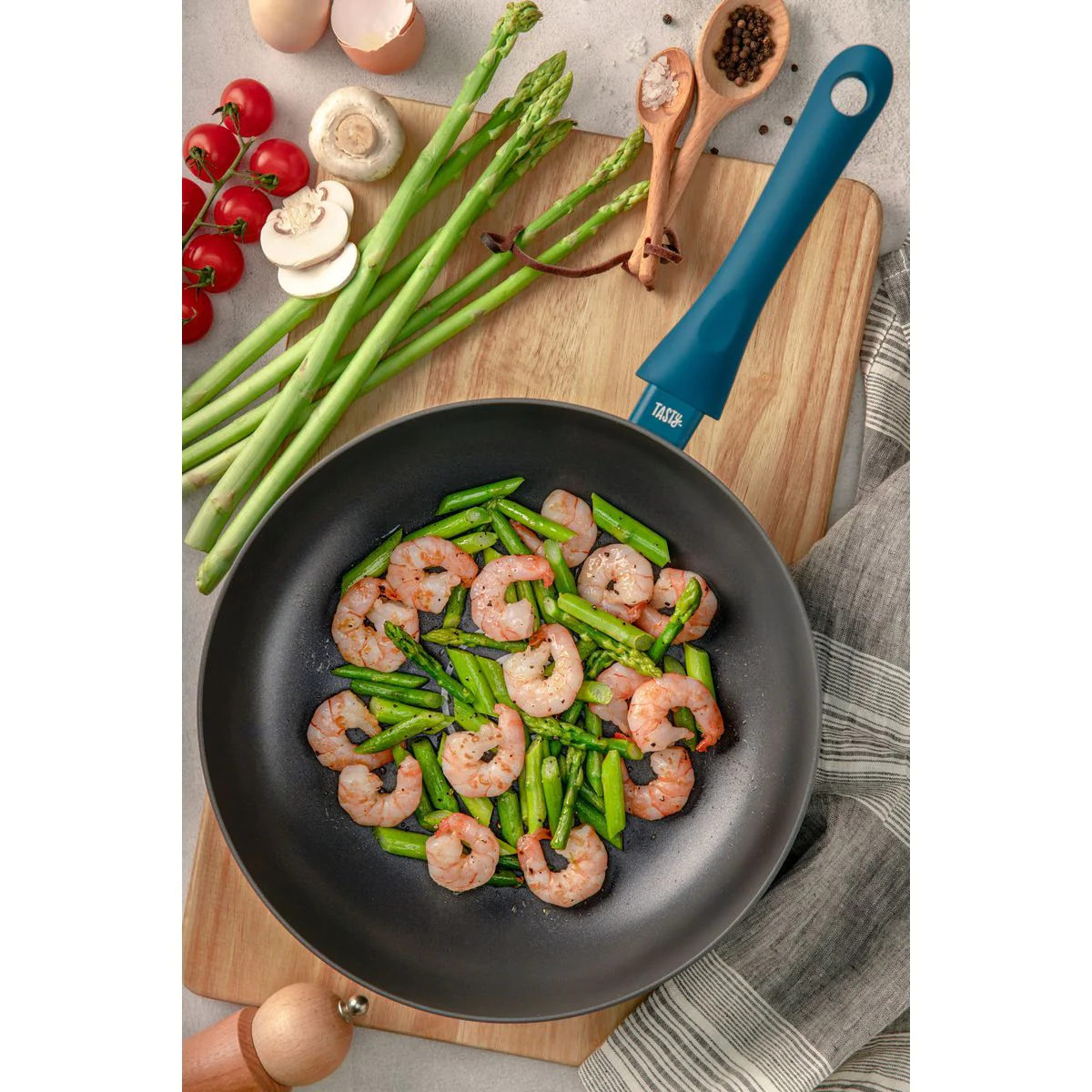 Set de 3 poêles à frire avec doseur d'huile 20 cm + 24 cm + 28 cm Cass