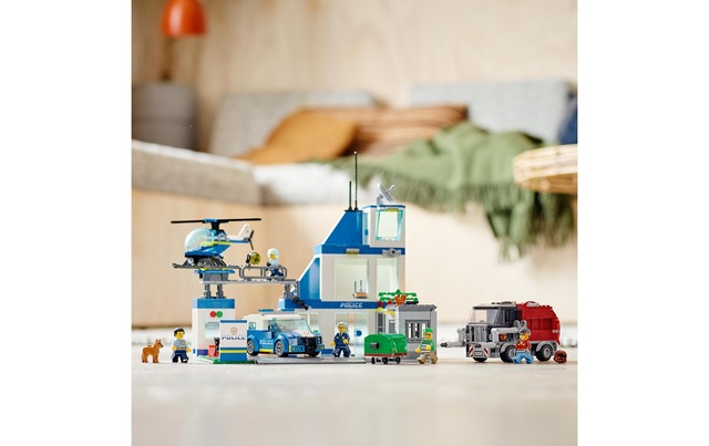 LEGO® Spielbausteine »Polizeistation 60316«