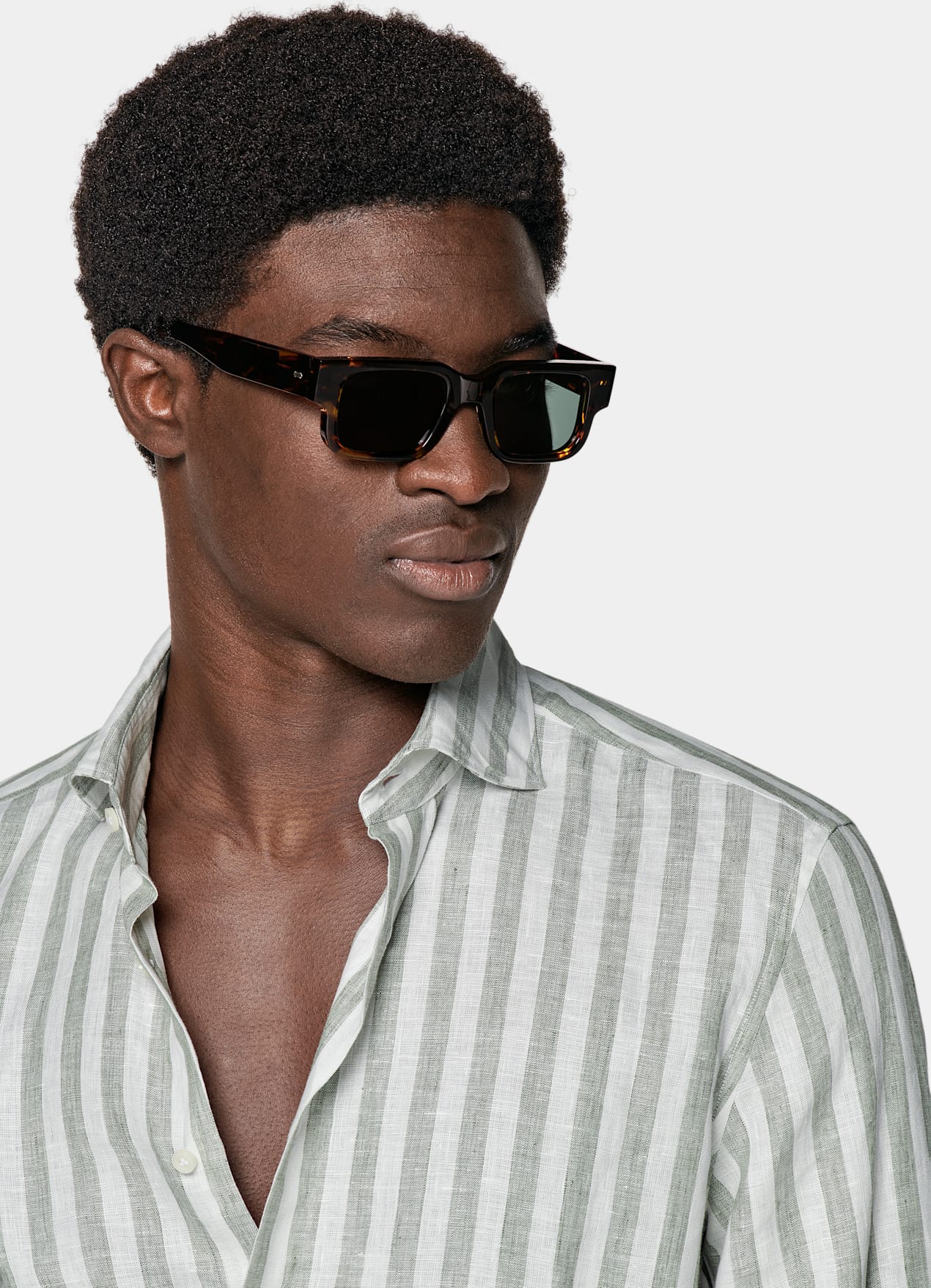 Chemise coupe ajustée vert clair à rayures