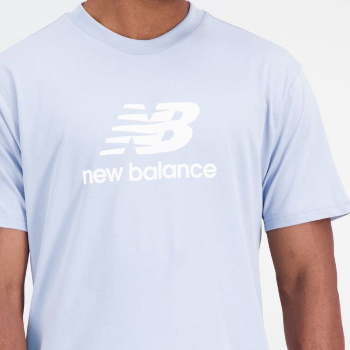 New Balance Herre Trøjer Essentials Stacked Logo SS Tee Blå