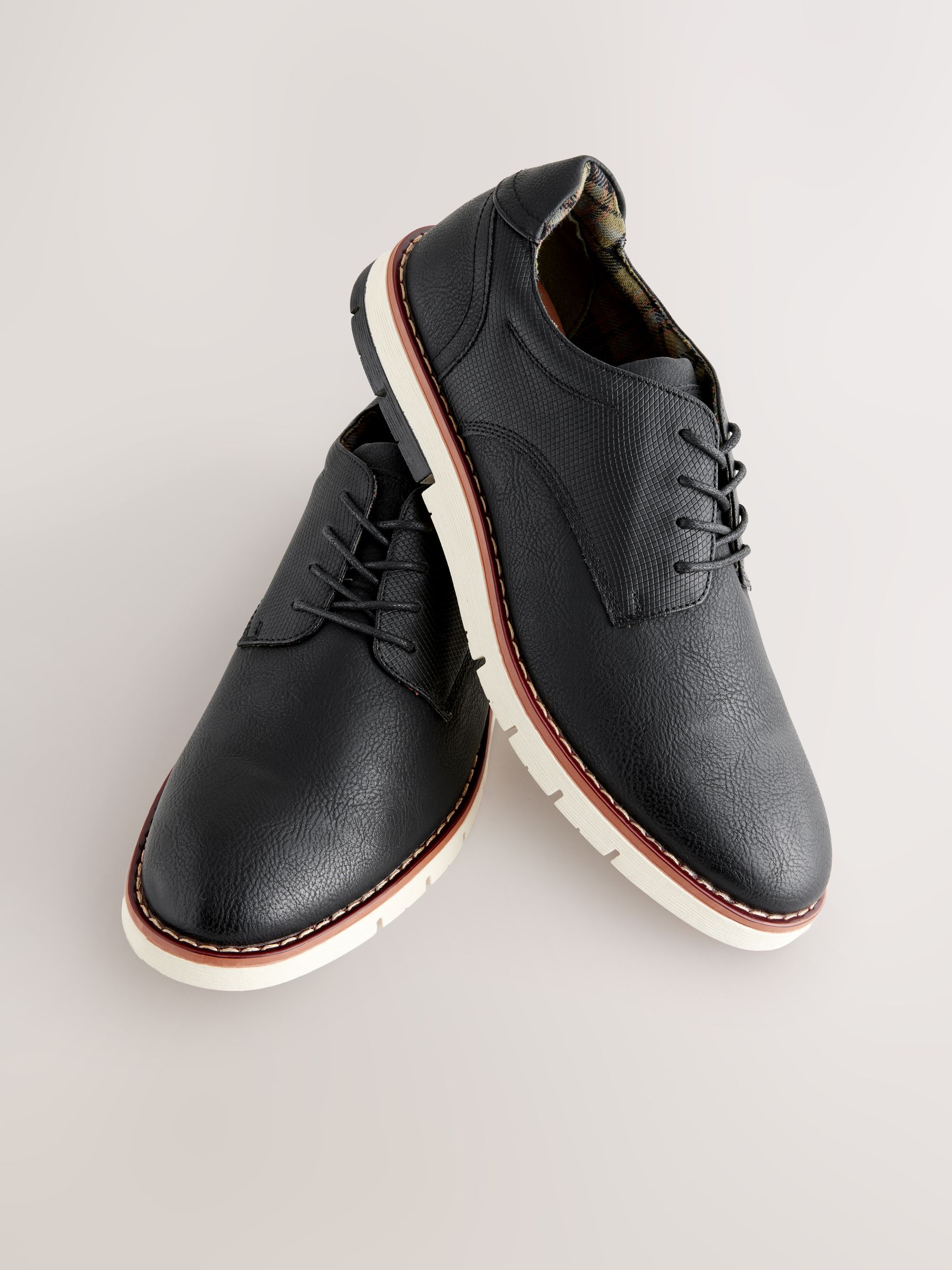 Zwart - Sportschoenen met sleehak