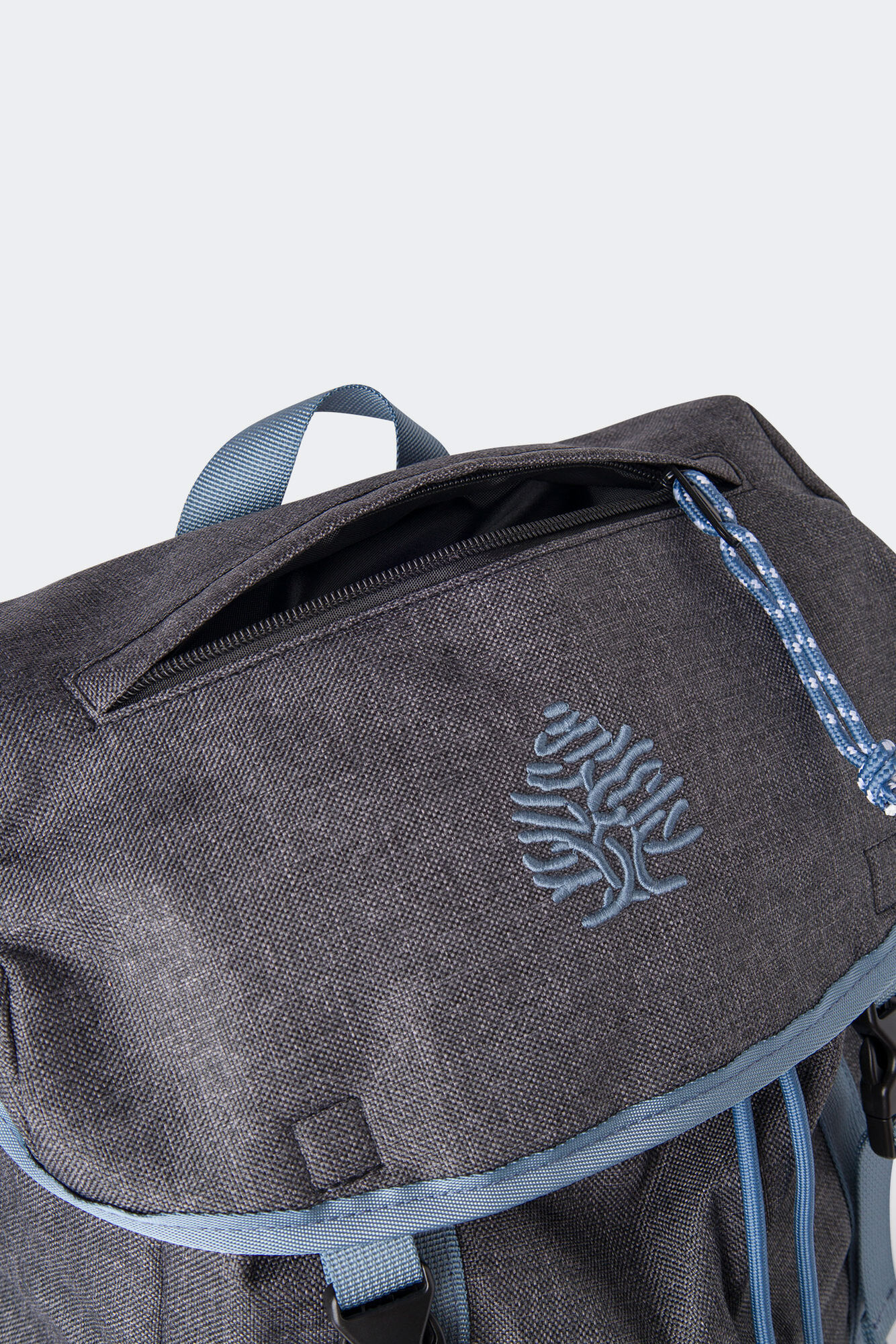 Mochila com logo de árvore para meninos