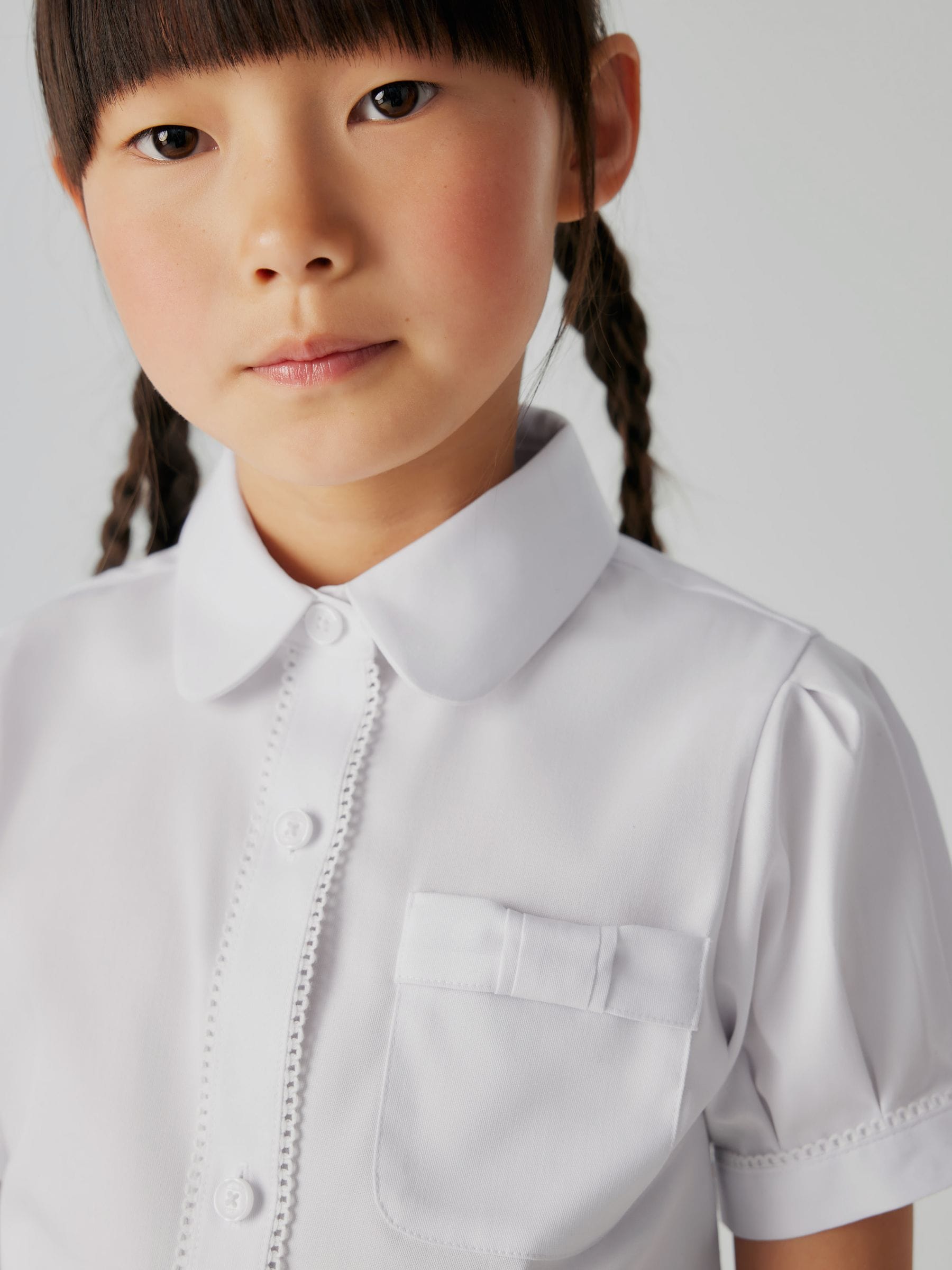 Wit - Clarks Bow Short Sleeve Shirt