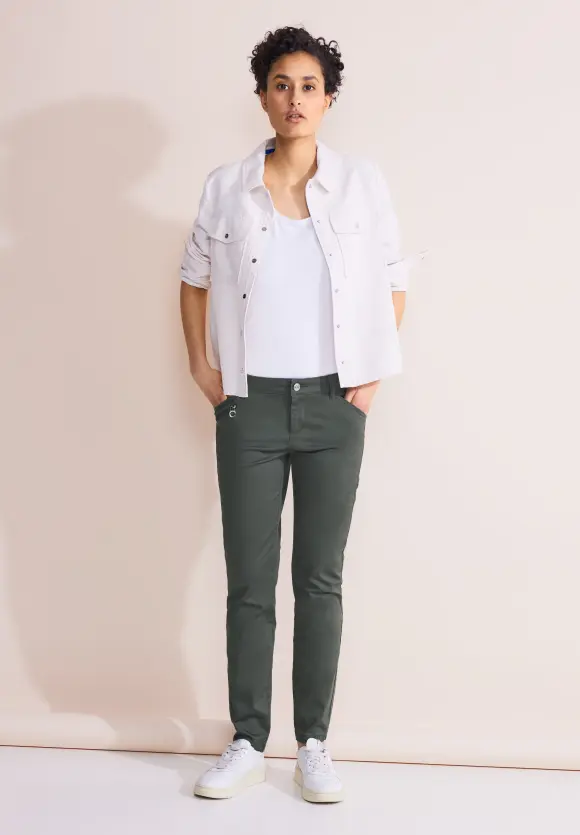 Casual Fit Hose - marshy green