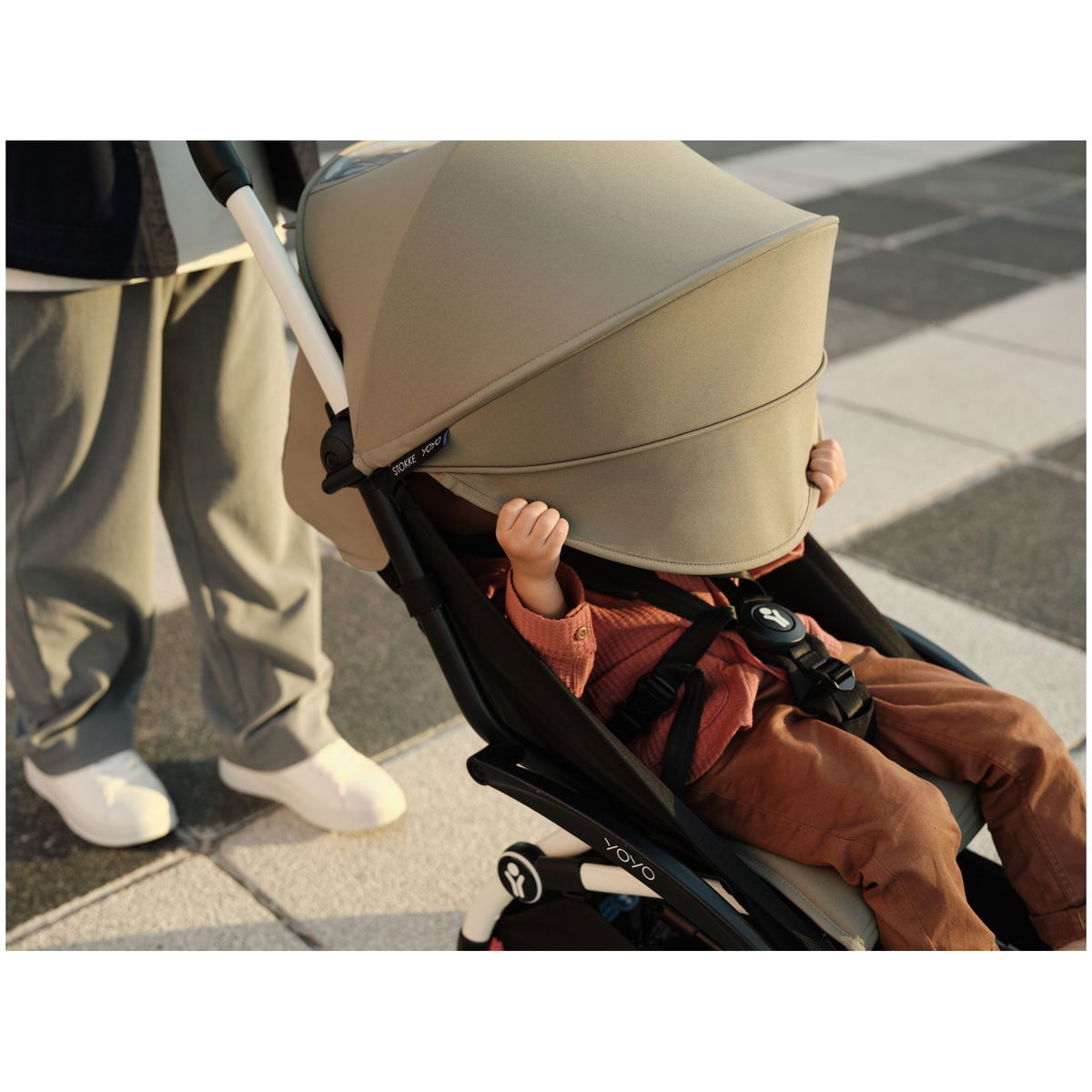 STOKKESTOKKE   YOYO³ 0+ black mit 6+ Textilset taupe