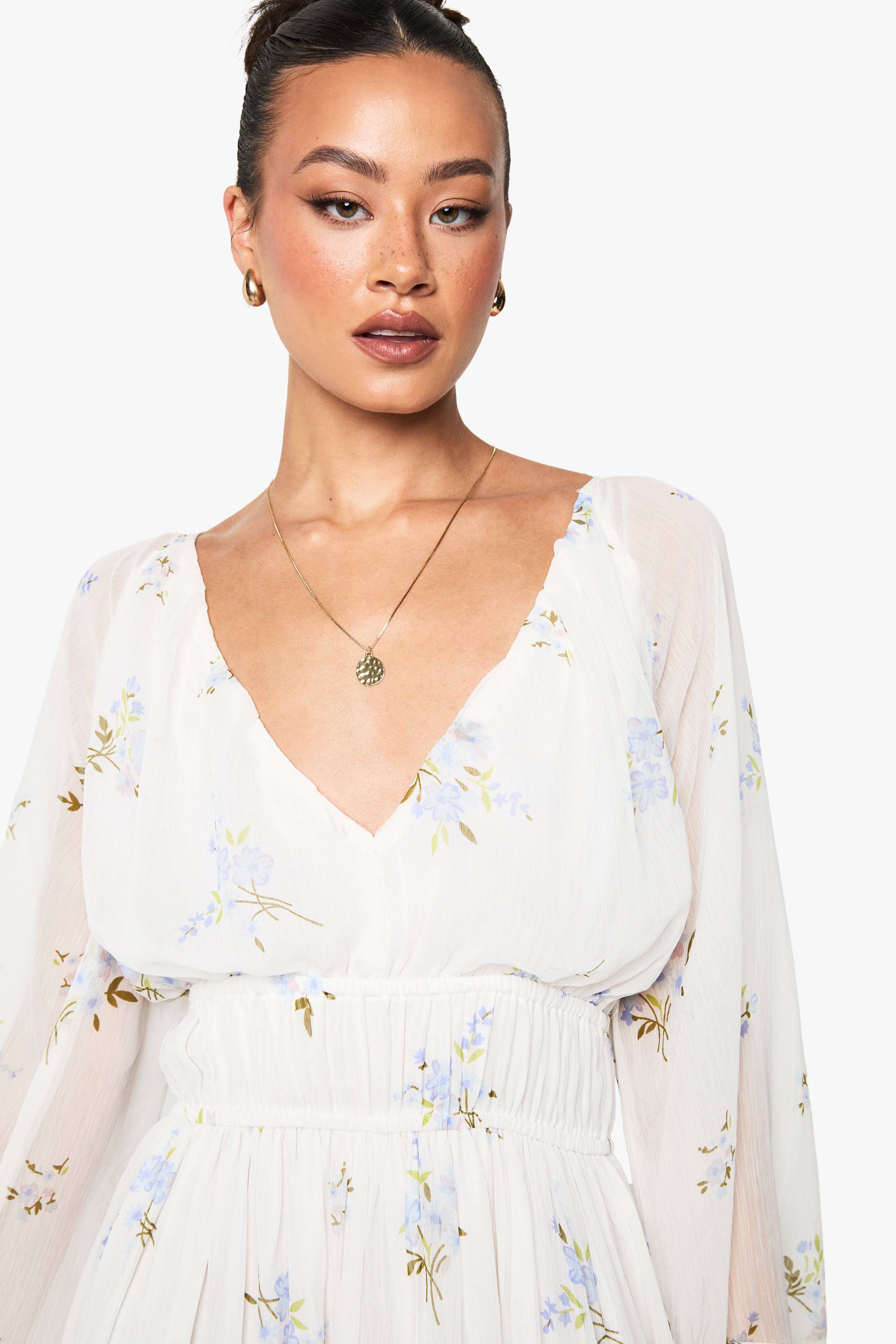 boohoo Robe Longue En Mousseline Florale Taille Haute Pour Grandes Tailles Avec Manches Volumineuses Et Taille Froncée