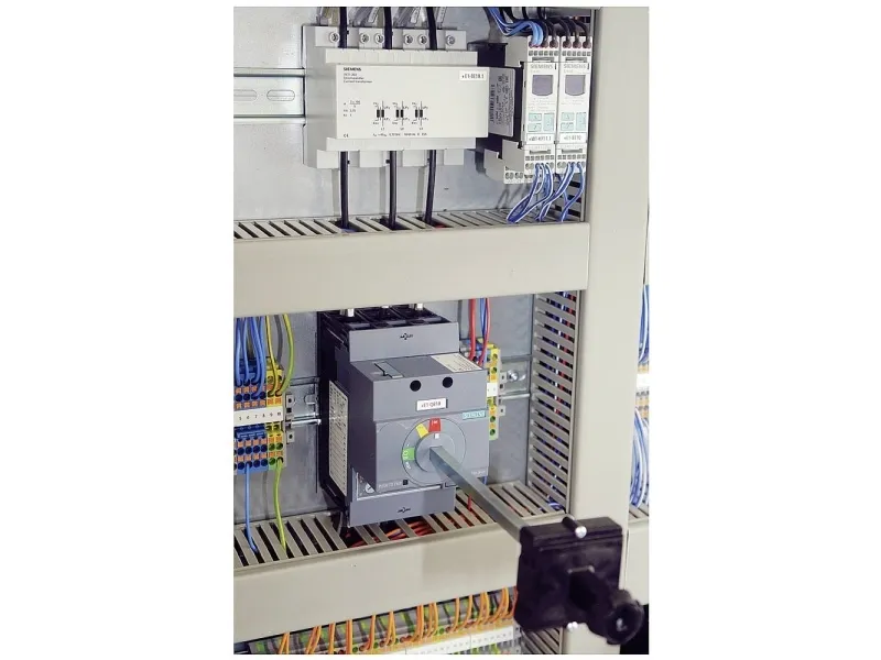Siemens 3UG4631-1AW30, Sort, Grå, 240 V, 50 - 60 Hz, 140 g, 99 mm, 107 mm