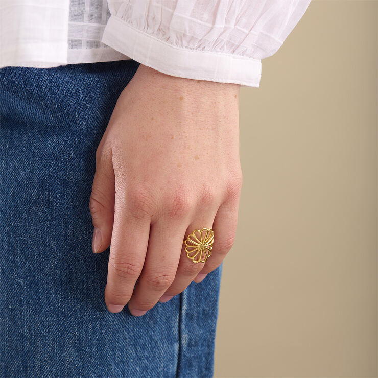 Pernille Corydon Jewellery Large Bellis Ring Adj. Gold plated sterling