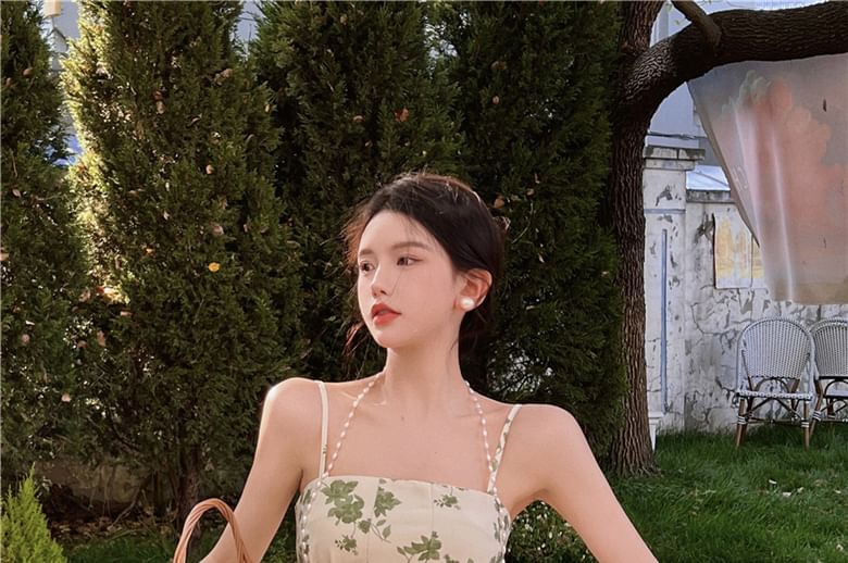 Nebbia - Midi-jurk met spaghettibandjes en imitatieparelprint en bloemenprint