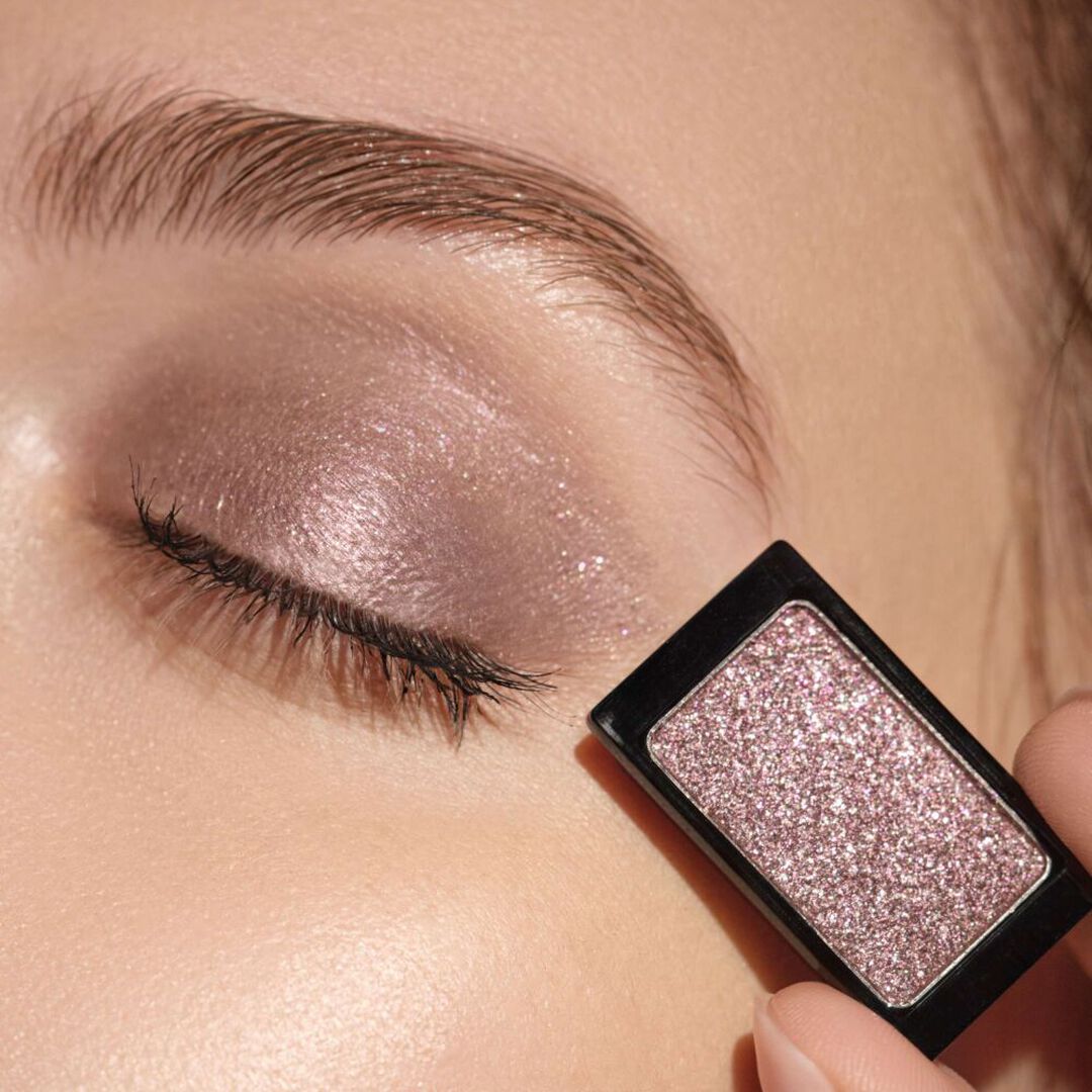 COSMIC GLAM 2025 Eyeshadow