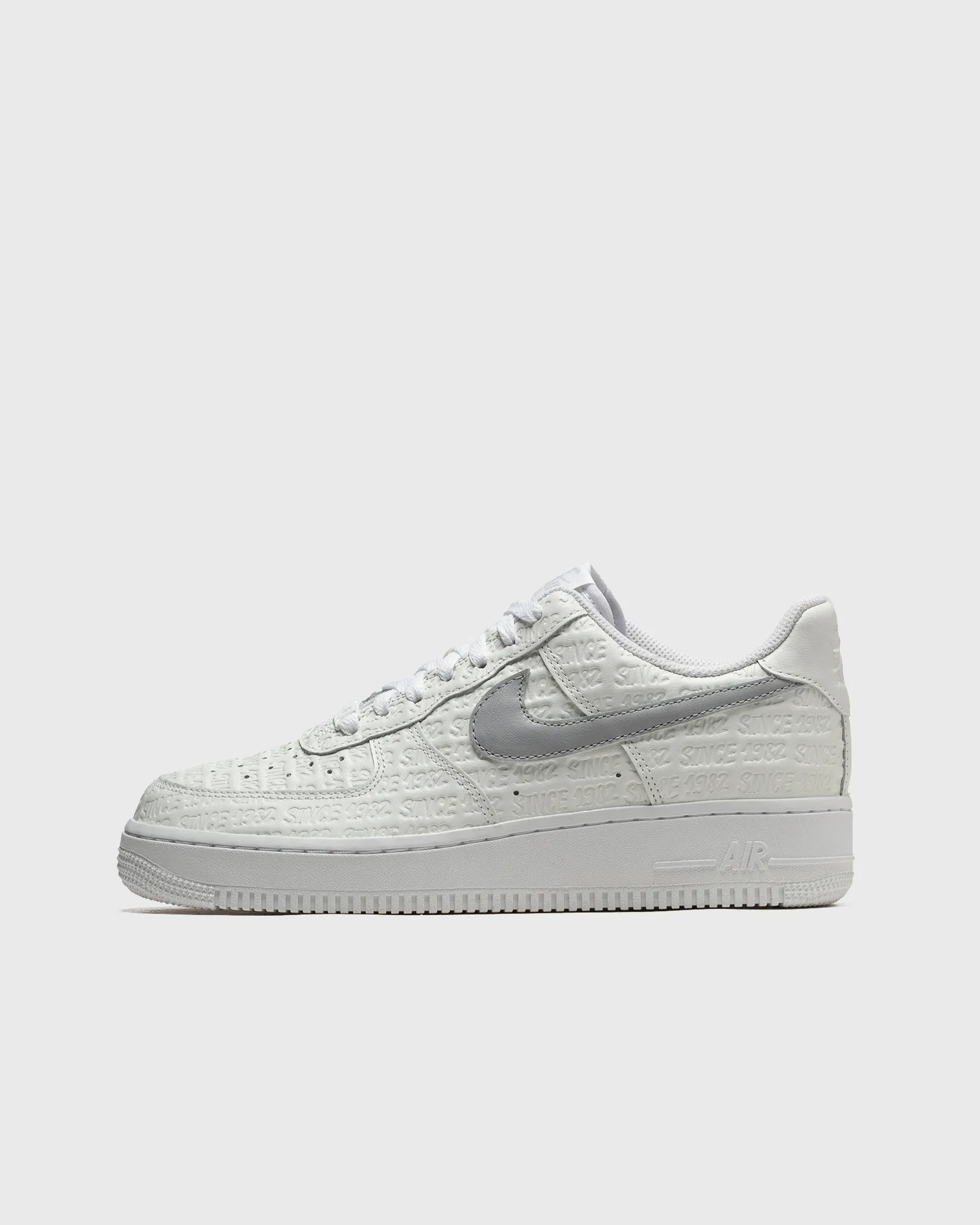 Nike WMNS AIR FORCE 1 '07 LOW 'Since 1982'