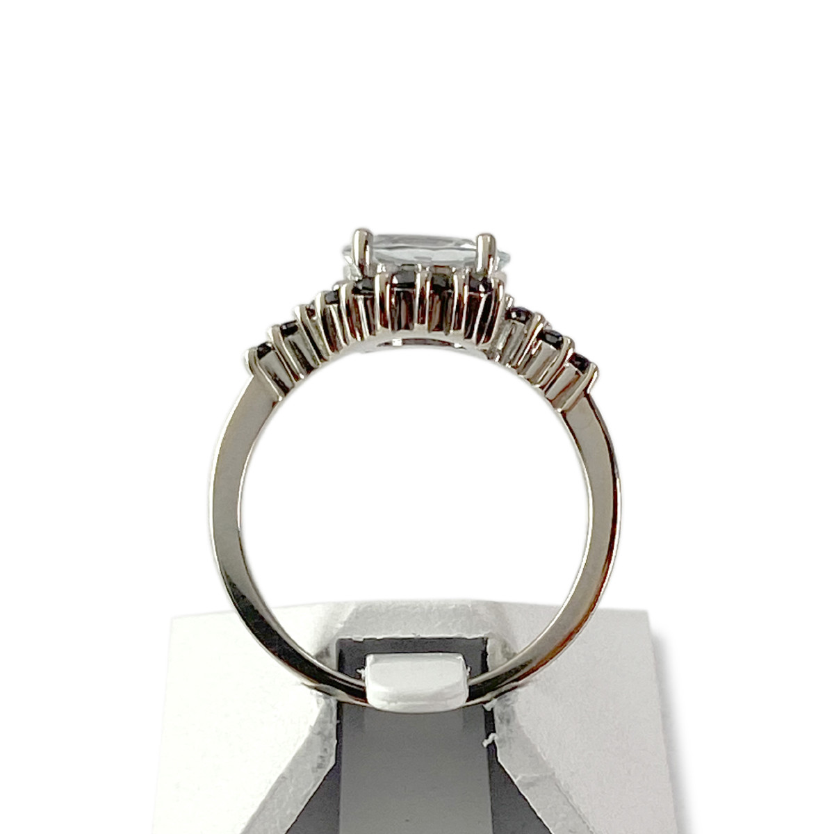 Bague d'occasion or 750 blanc aigue marine diamants noirs traités