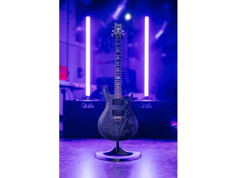 PRS Guitars E-Gitarre SE Swamp Ash CE 24 LTD SPURPLE CE 24 Sandgestrahlt in limitierter Auflage