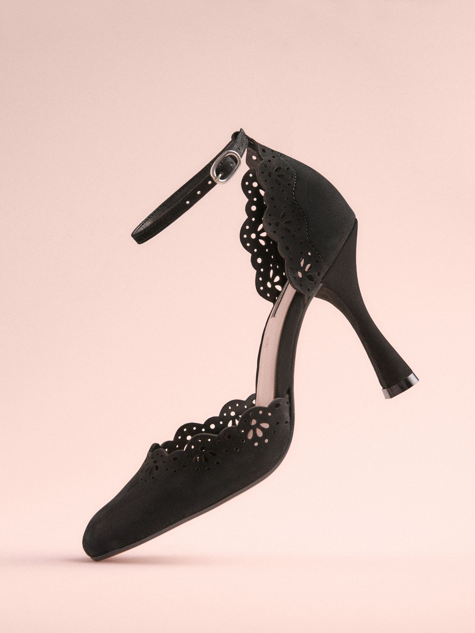 Zwart - Tabitha Simmons x Next Orton leren ronde neus hakken met lasergesneden details