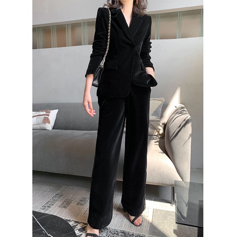 Godeko - Enkelrijs fluwelen blazer / Wijde pantalon