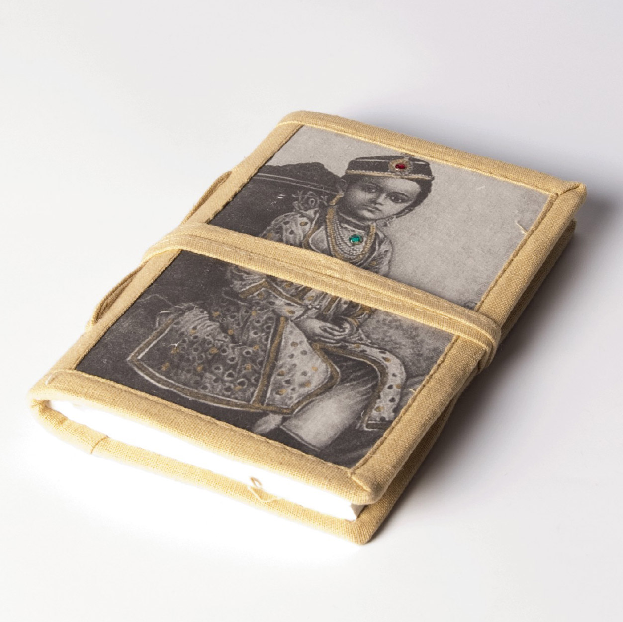 Notizbuch 'Naukarani', beige, B 10 cm, H 15 cm günstig bestellen