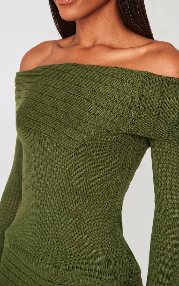 Forest Green Haut Asymétrique En Maille À Col Replié