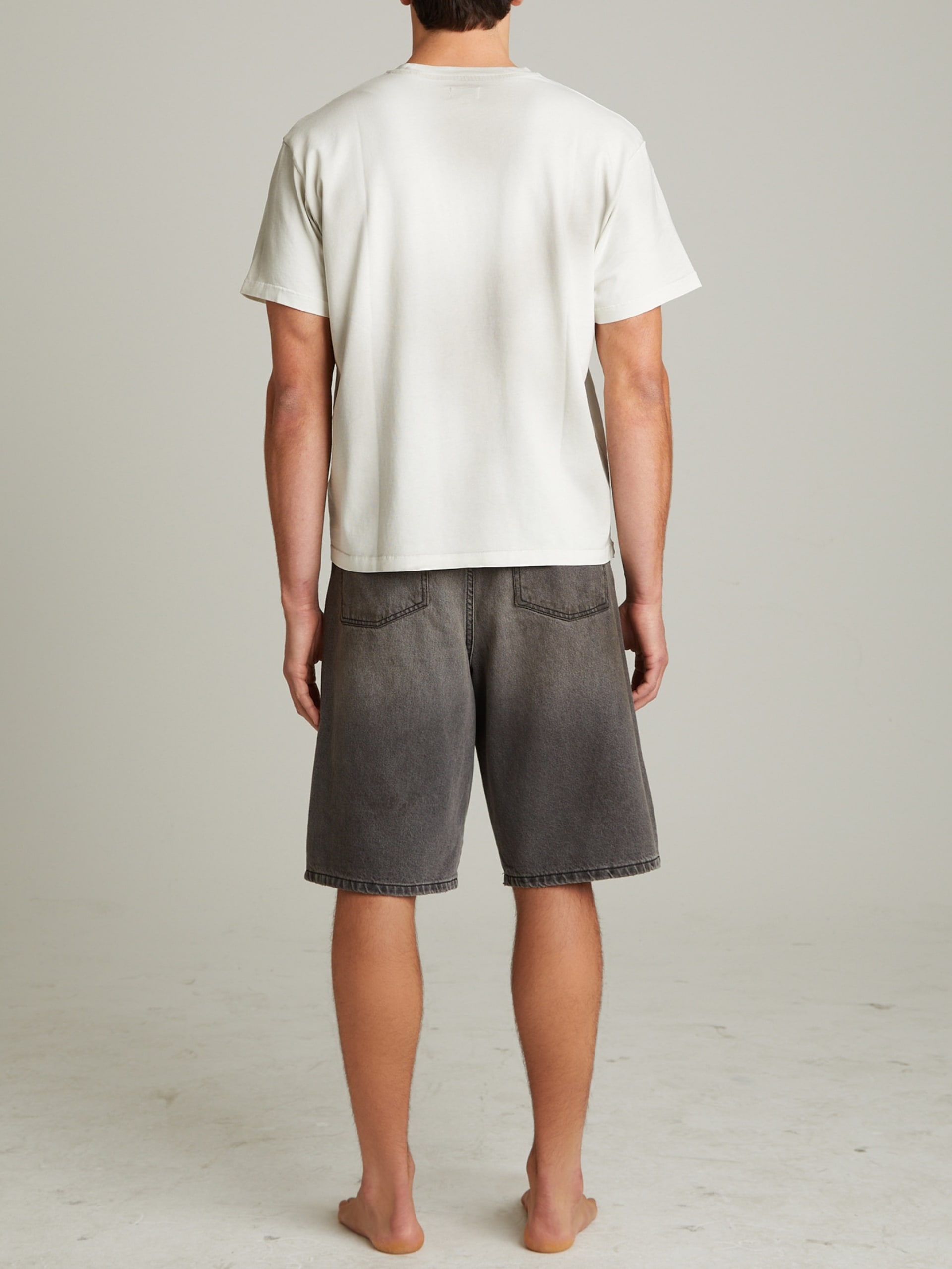 Camiseta com logo vintage