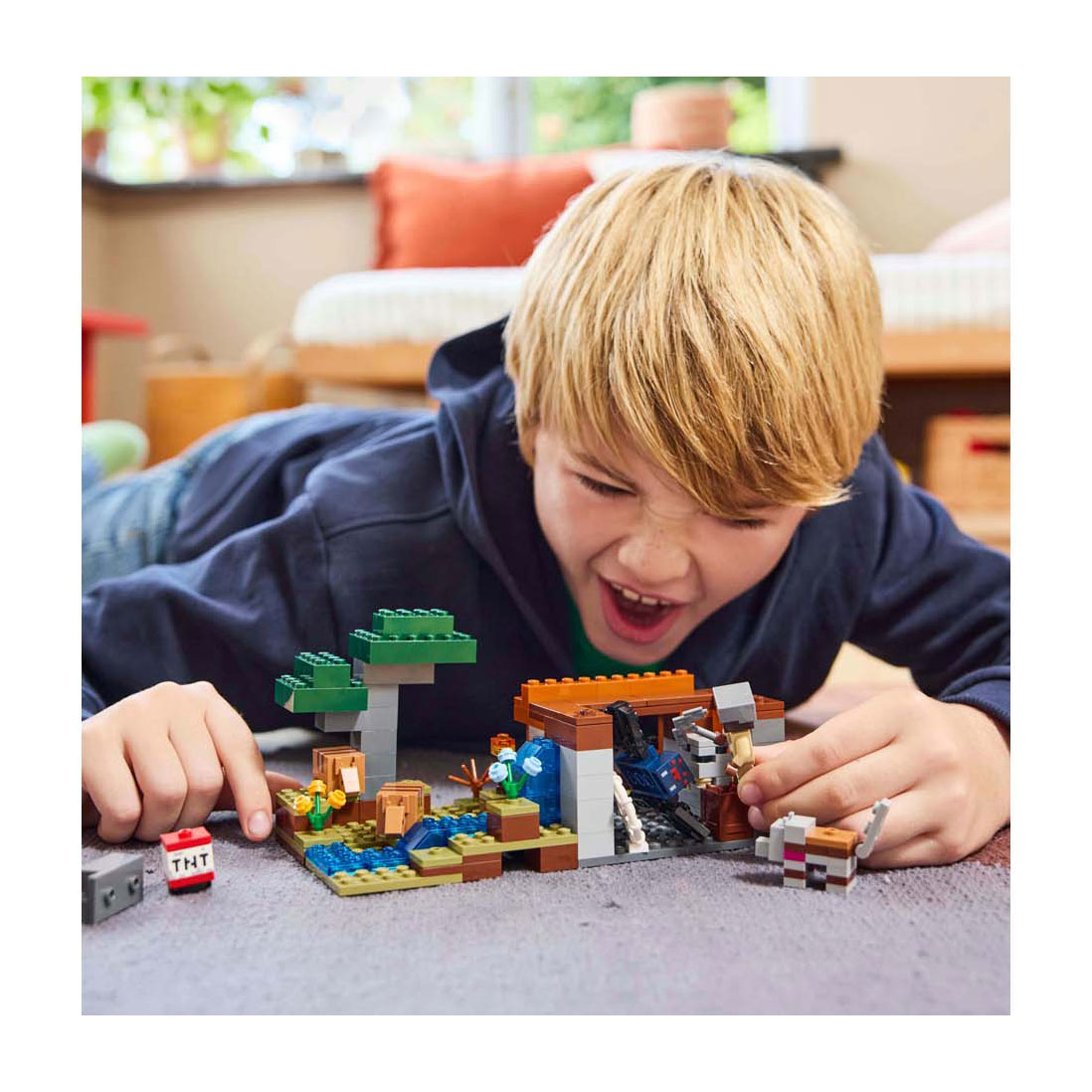 LEGO Minecraft 21269 De Gordeldieren Bij de Mijn