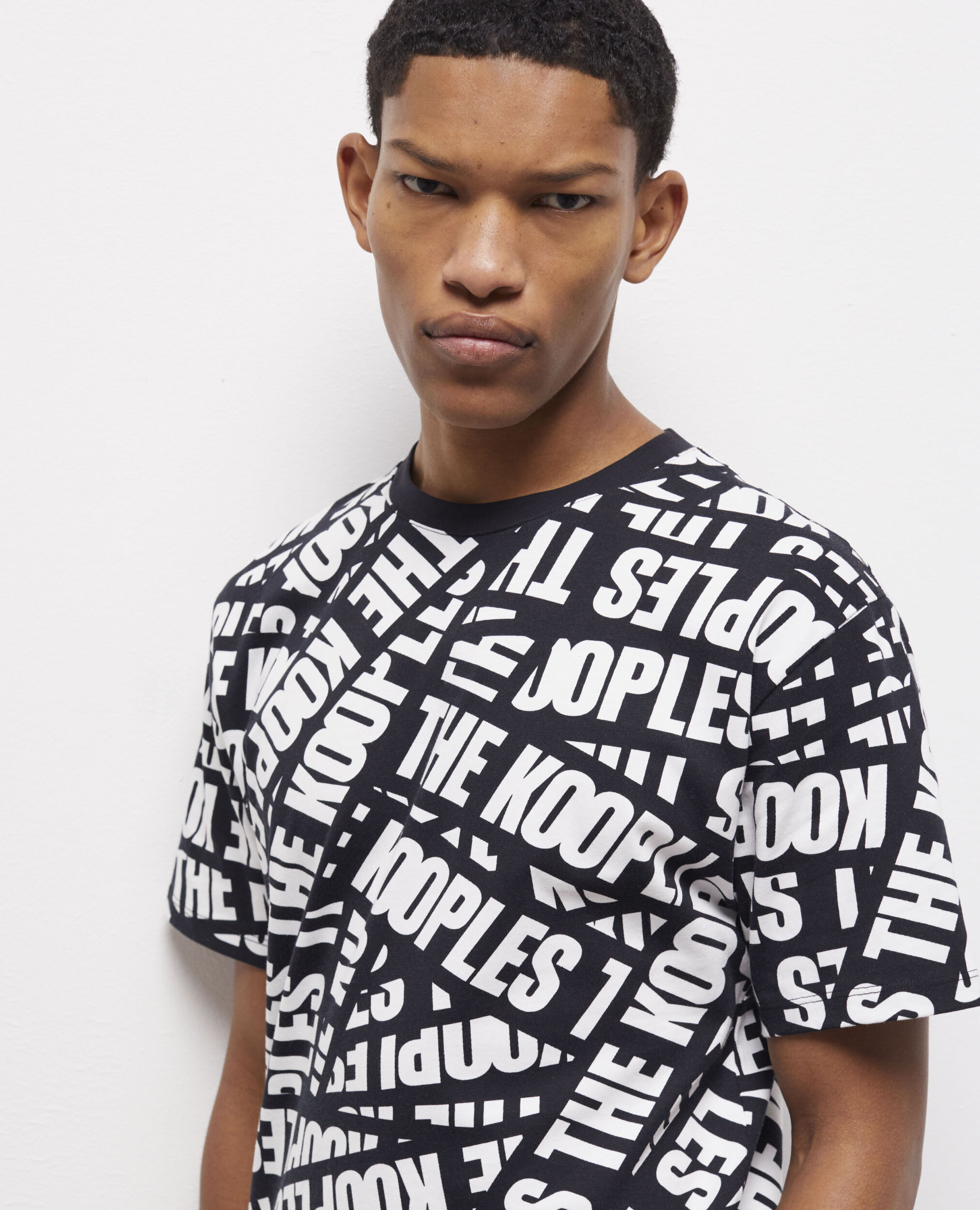 T-shirt Tape logo