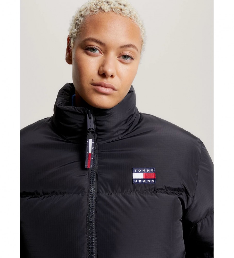 Jaqueta Tommy Jeans Alaska acolchoada com capuz, preta