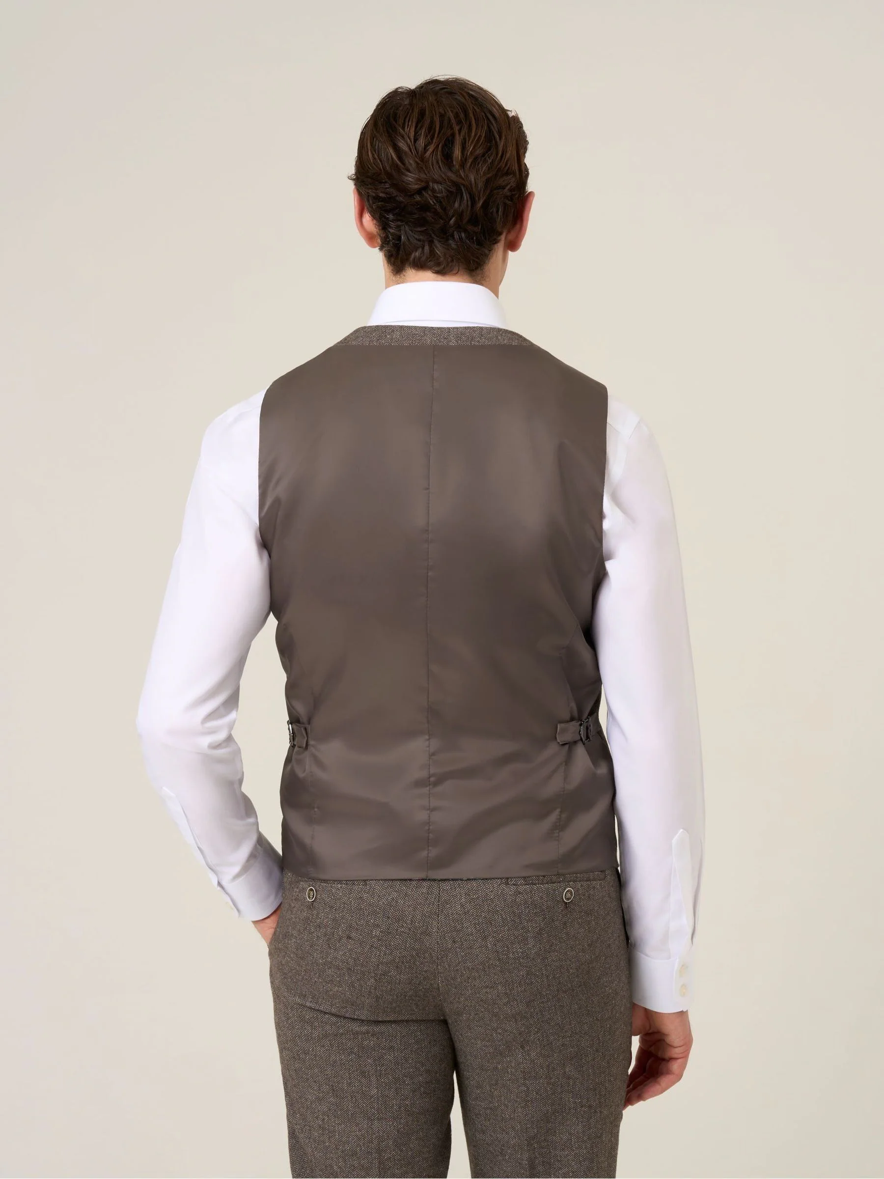 Bruin - Skopes Jude maatsnit getailleerd vest