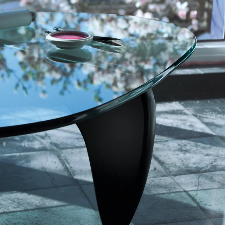 Vitra - Coffee Table, Nussbaum