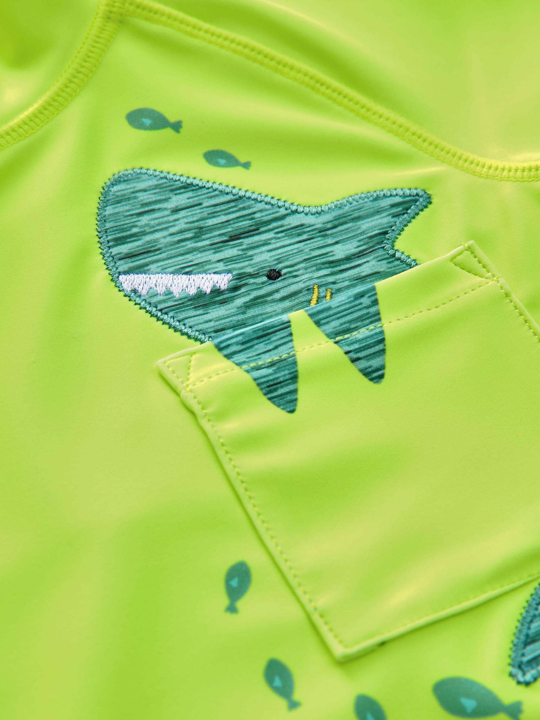 Geelgroene haai - Set van surfhemdje en shorts (3 mnd - 7 jr)