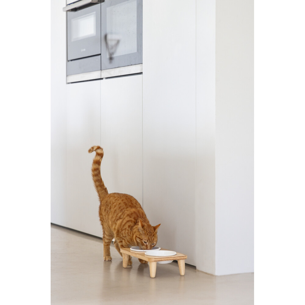 Designed by Lotte Dinerset Kat Hout Djeha 35 x 19 x 9 cm