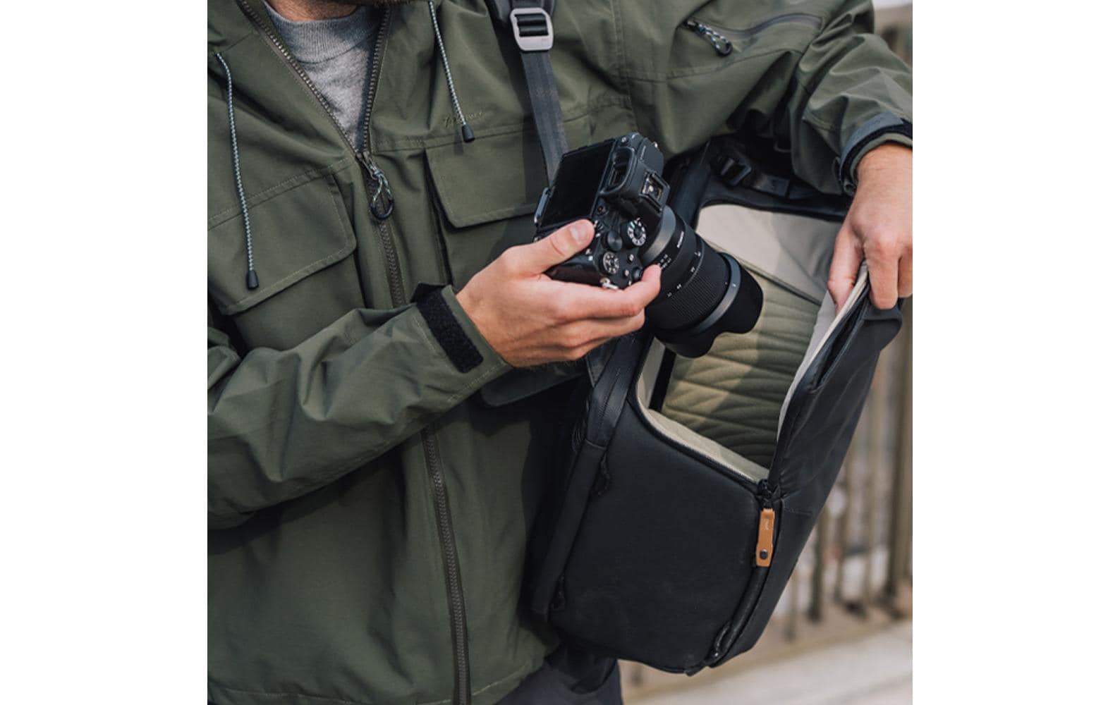 Fotorucksack OneGo 2 20 l Matte Black<br>Leichter Rucksack für Stadt- und Reisefotografen