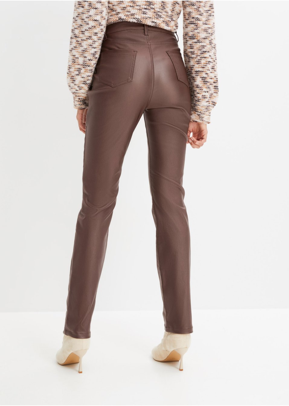 Pantalon avec taille asymétrique