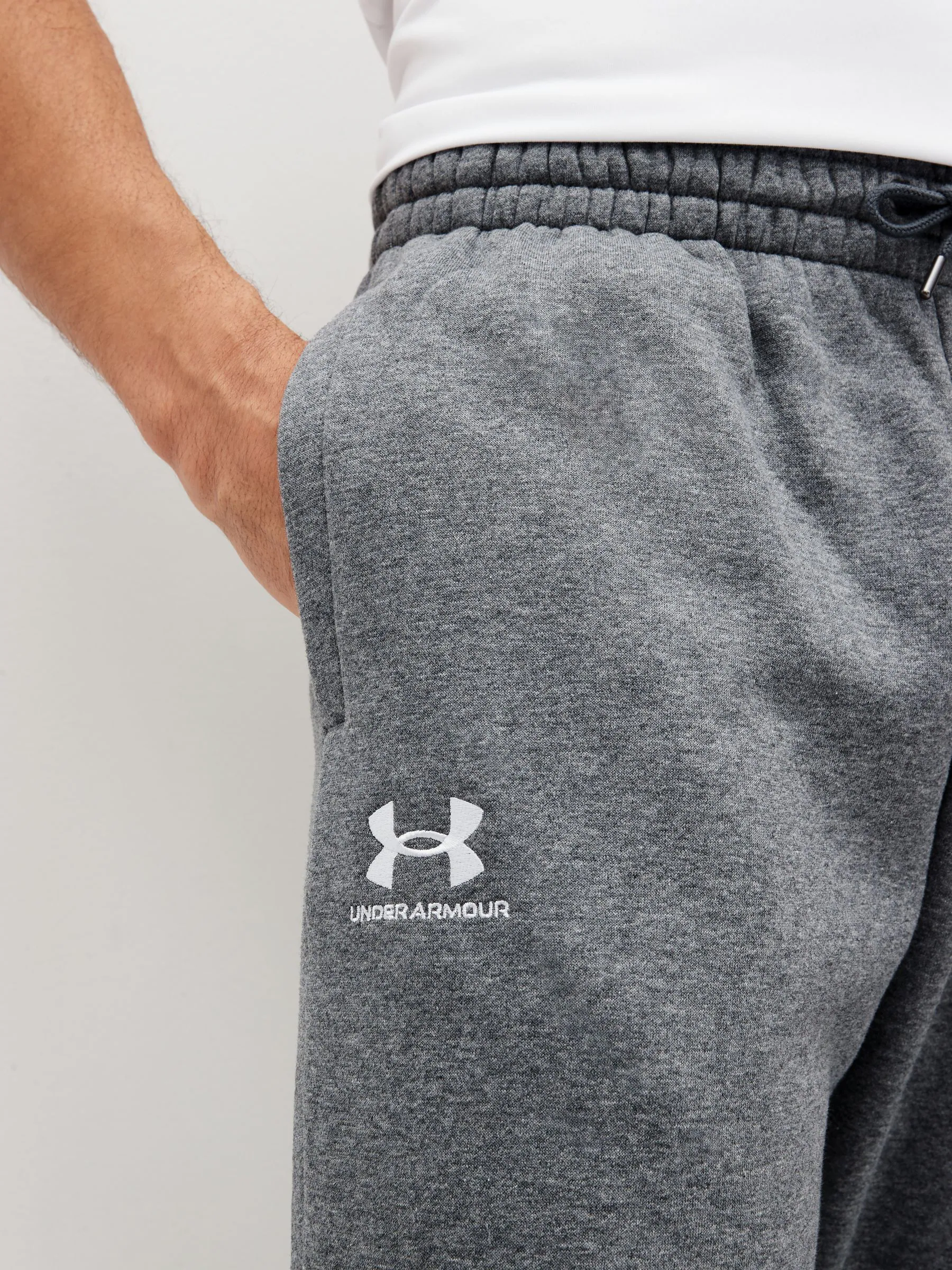 Donkergrijs - Under Armour Essential joggingbroek
