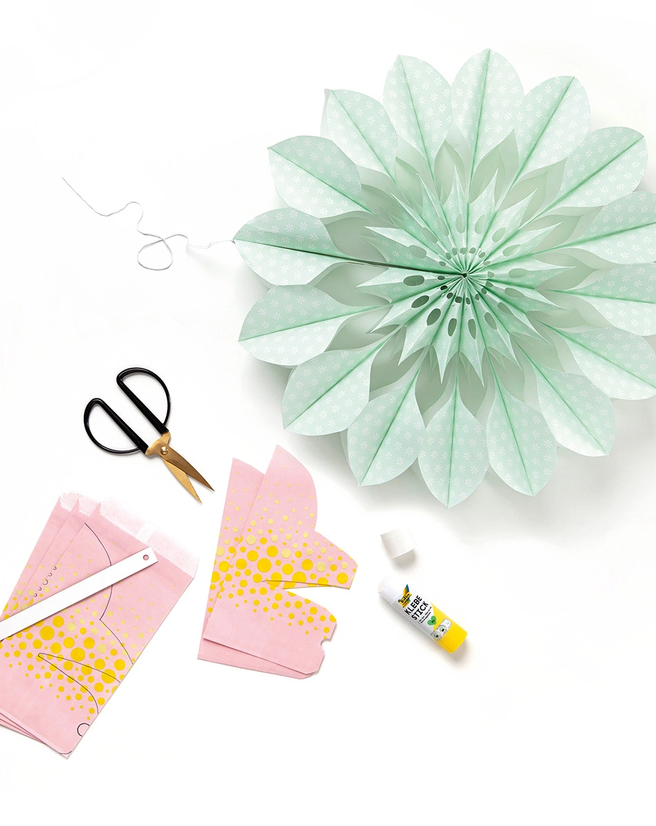 Bastelset Papiertütenblumen SWEET BLOSSOM für 2 Sterne/Blüten