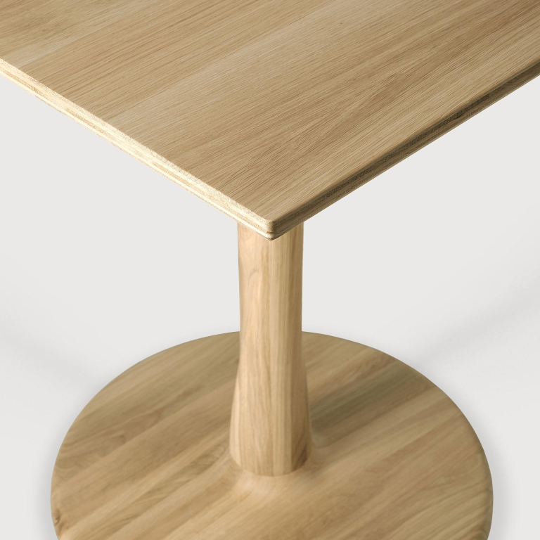 Ethnicraft Torsion eettafel 70x70 naturel eiken