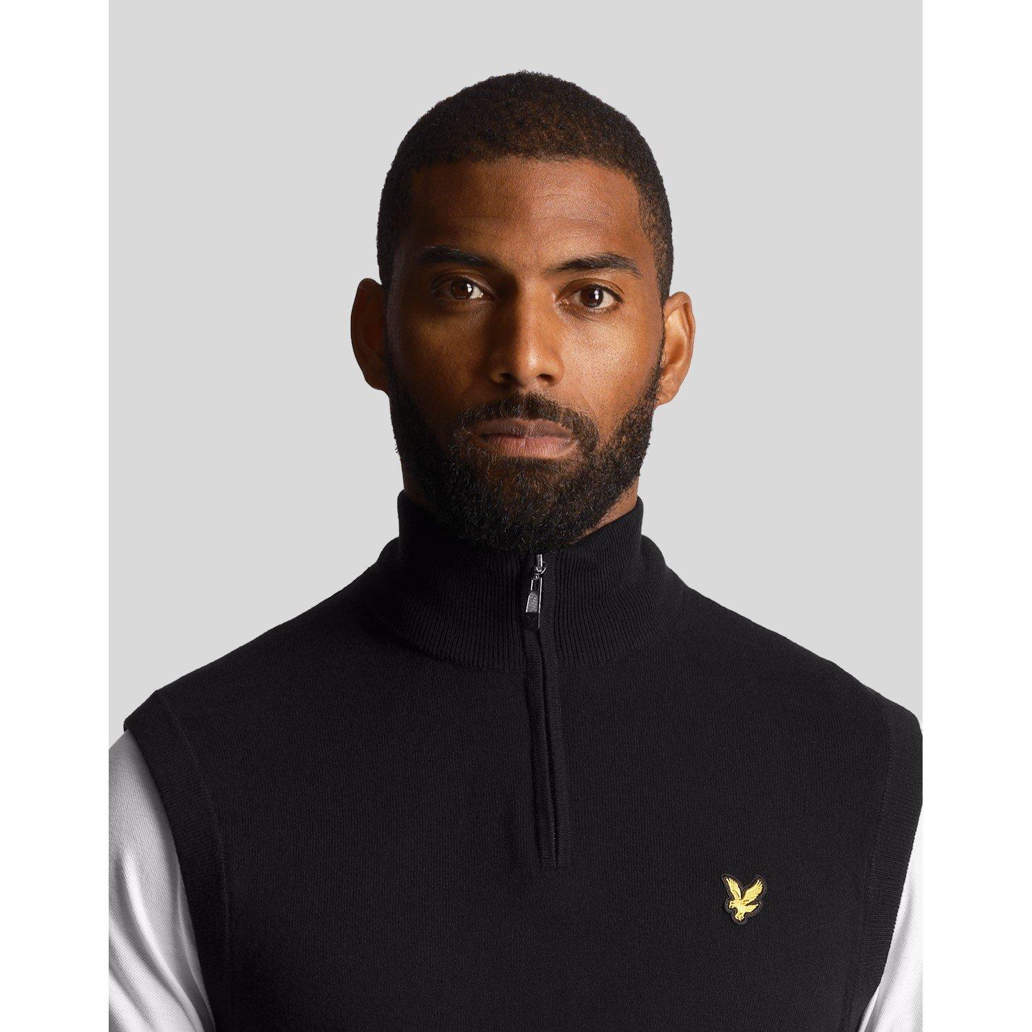 Lyle and Scott Lyle Knitted Vest Sn99