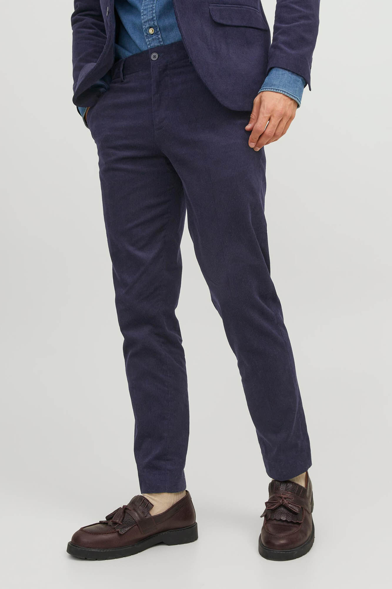 Calça chino de corte justo, 100% algodão.