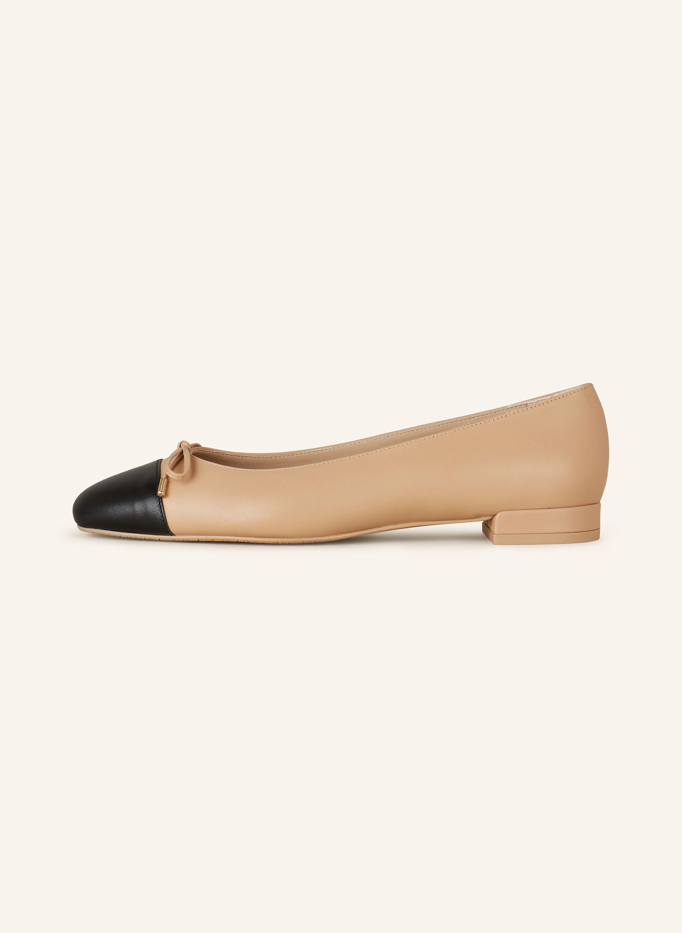 STUART WEITZMAN Ballerinas