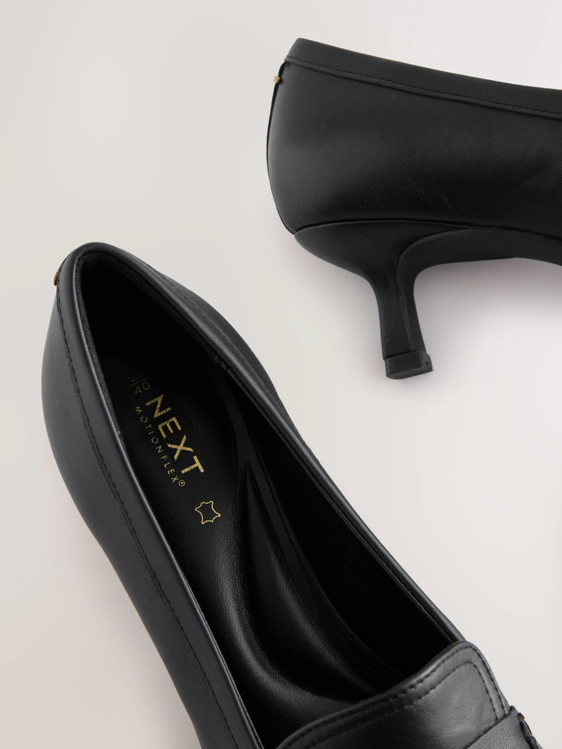 Zwart - Premium Leather With Motionflex Point Toe Tassel Heels Loafers