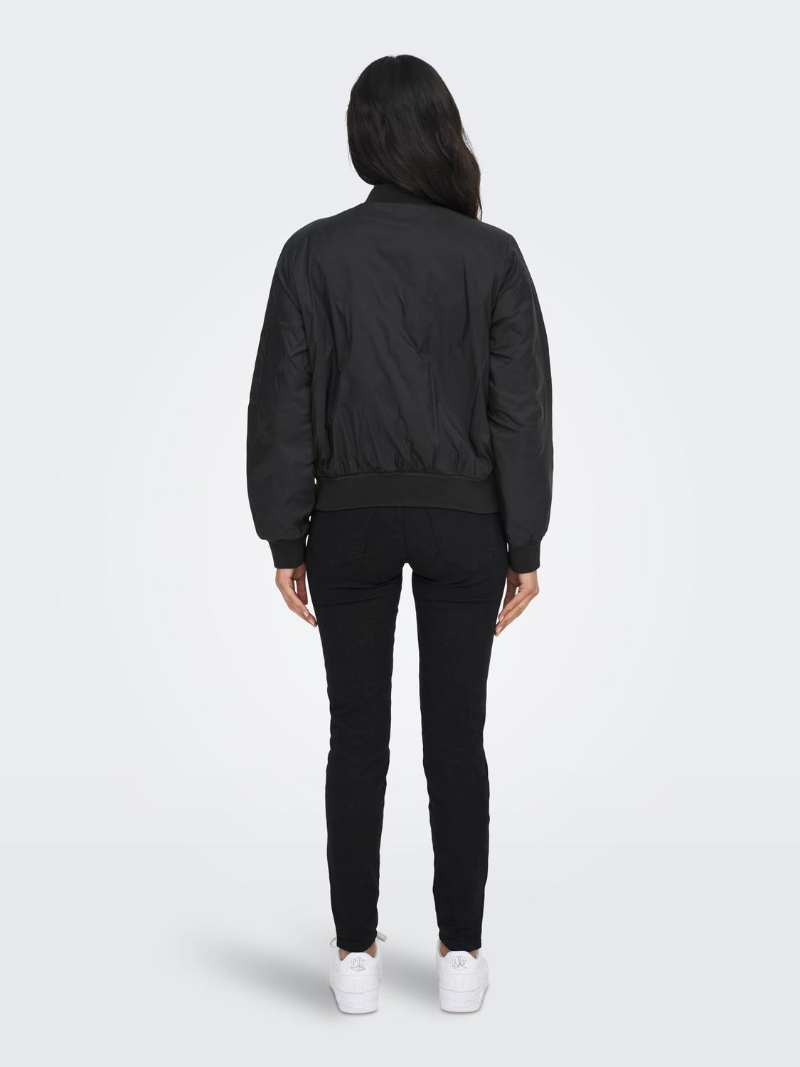 ONLTHILDE Blousonjacke Black
