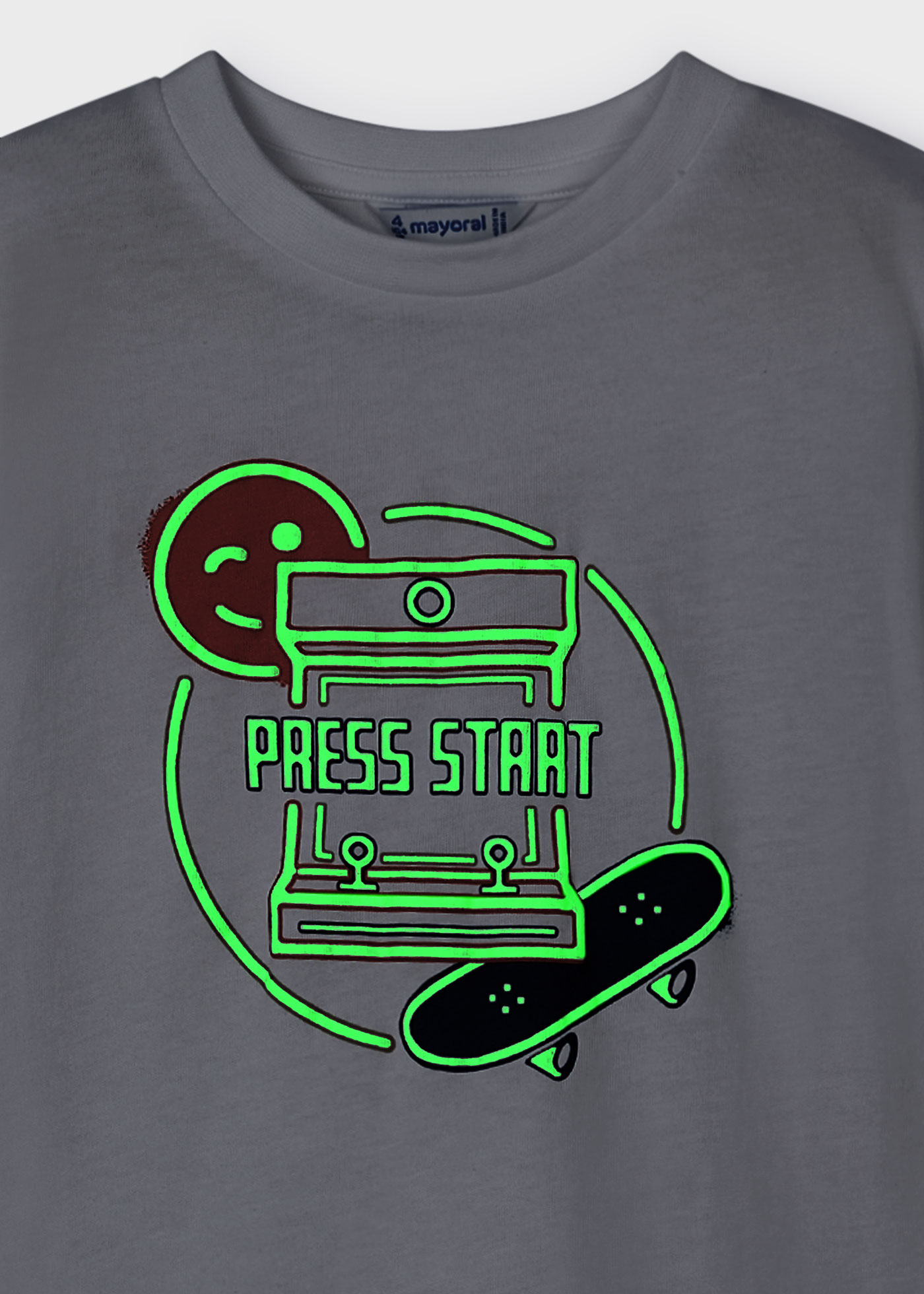Camiseta Better Cotton com estampa luminescente para meninos, branca