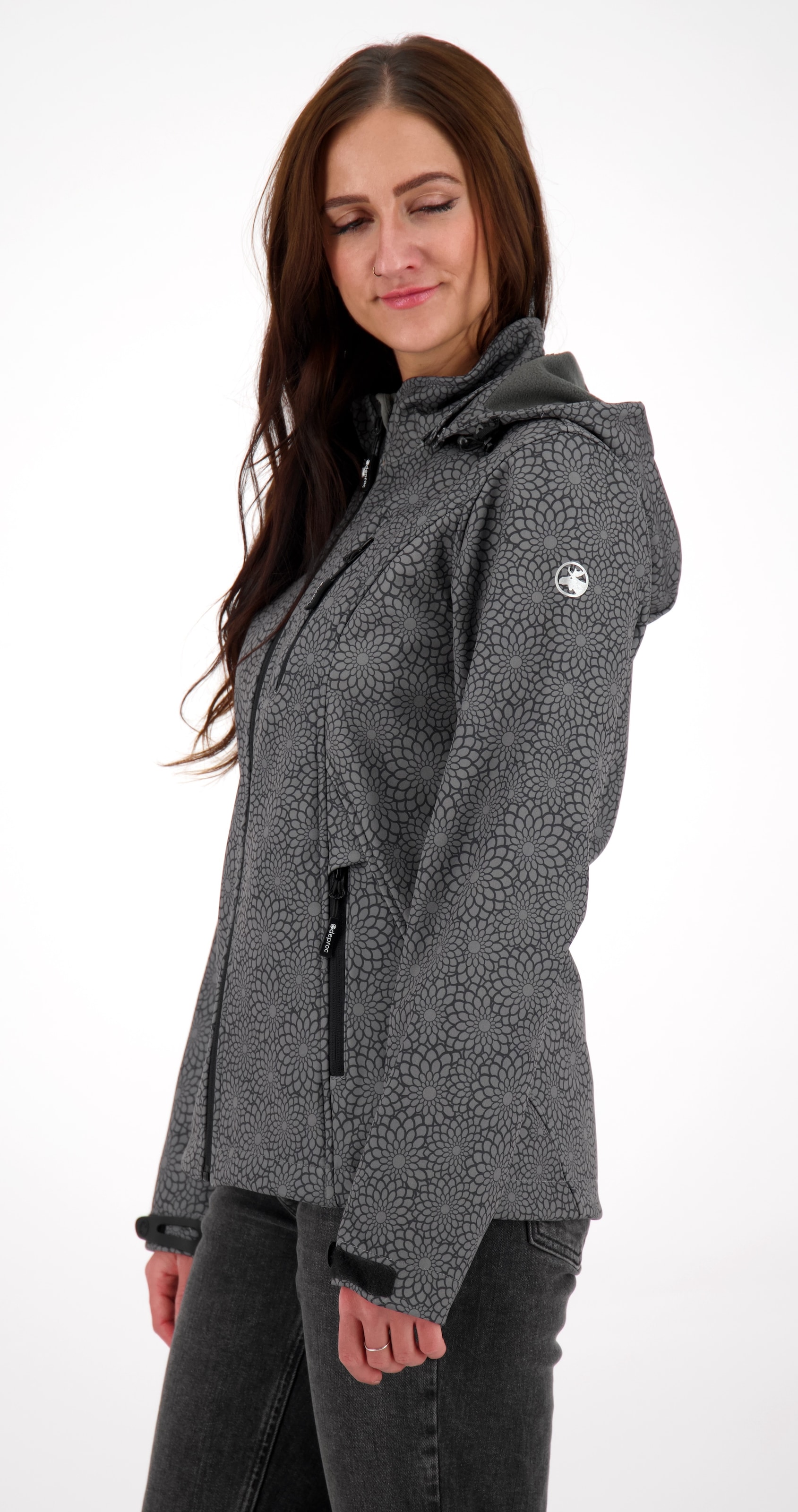 DEPROC Active Softshelljacke »SHELBY PEAK DC« leichte Softshelljacke mit All-Over-Print und abnehmbarer Kapuze