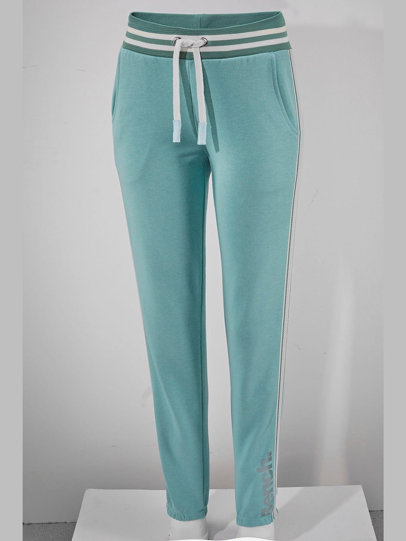 Pantalon détente short molletonné avec bandes aspect crochet